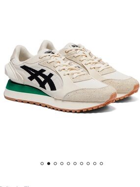 Onitsuka Tiger - MOAGE CO - Beige and green sneaker
